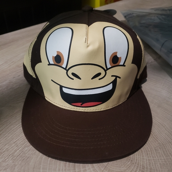 Monkey Hat - Picture 1 of 3